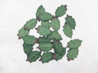 100 paper holly leaves