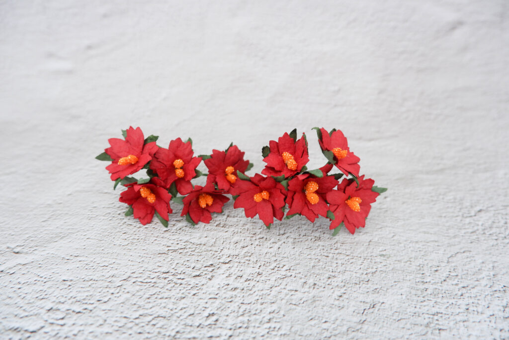 3 cm paper red poinsettias with wire stem, 30mm paper Christmas rose