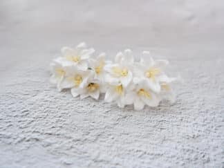50 pcs, ~30mm paper lilies, 3 cm paper flowers with wire stems
